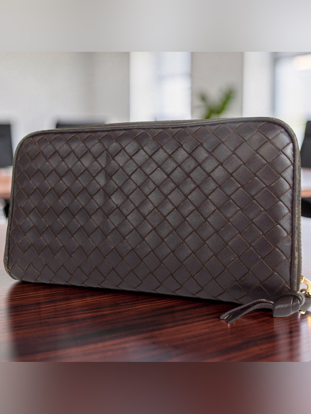 BOTTEGA VENETA Intrecciato Leather Zip Around Wallet 😍